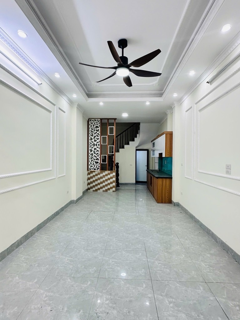 Bán Nhà Hồ Tùng Mậu - 70m Ra Phố - Có Thang Máy - Vị Trí Trung Tâm